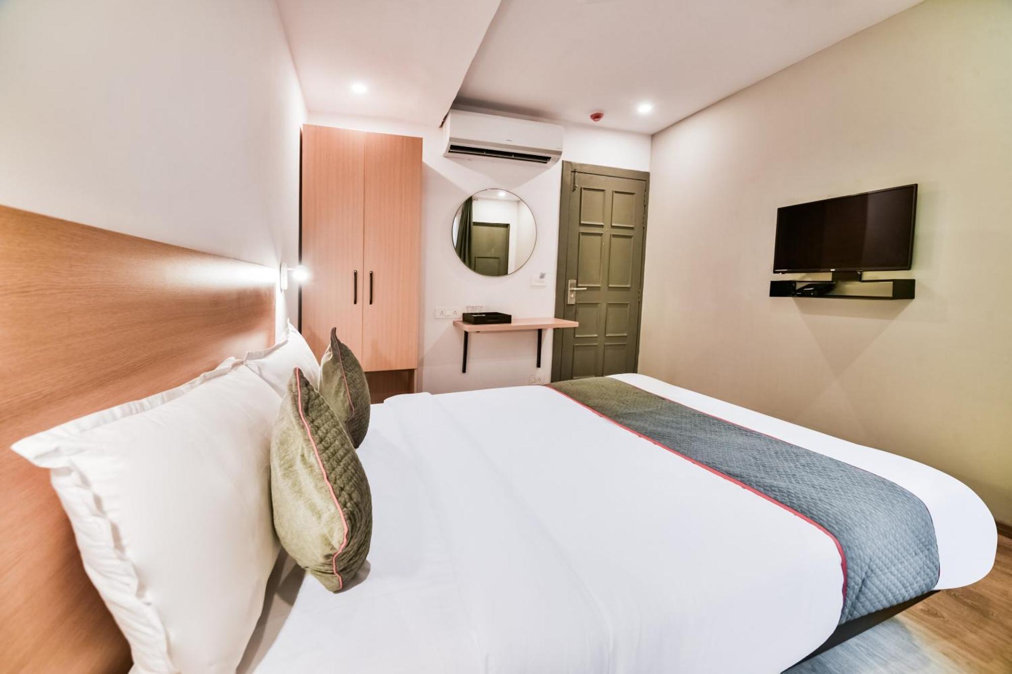 Townhouse Hiren Magri Hotel Udaipur