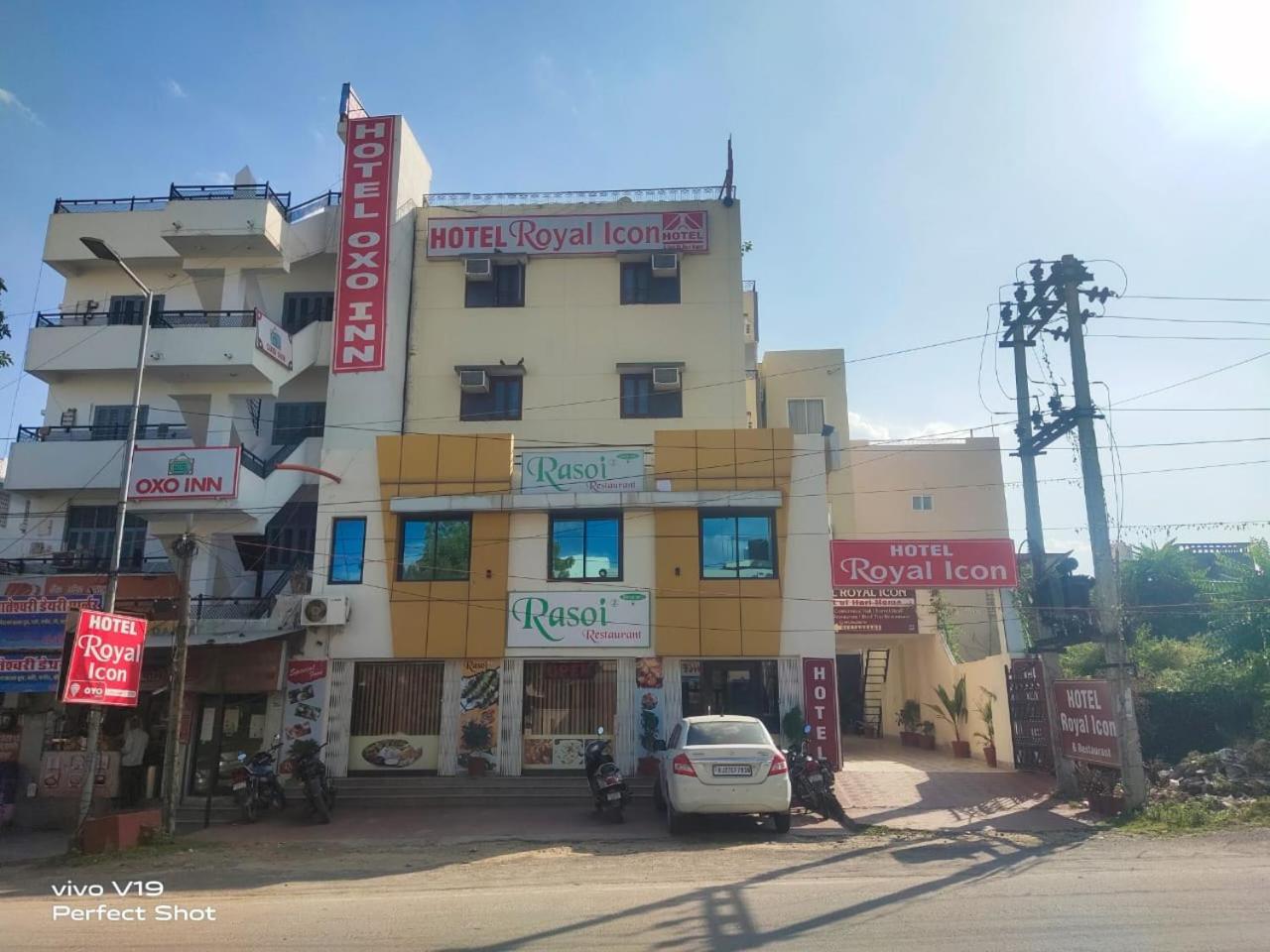 Royal Icon Hotel