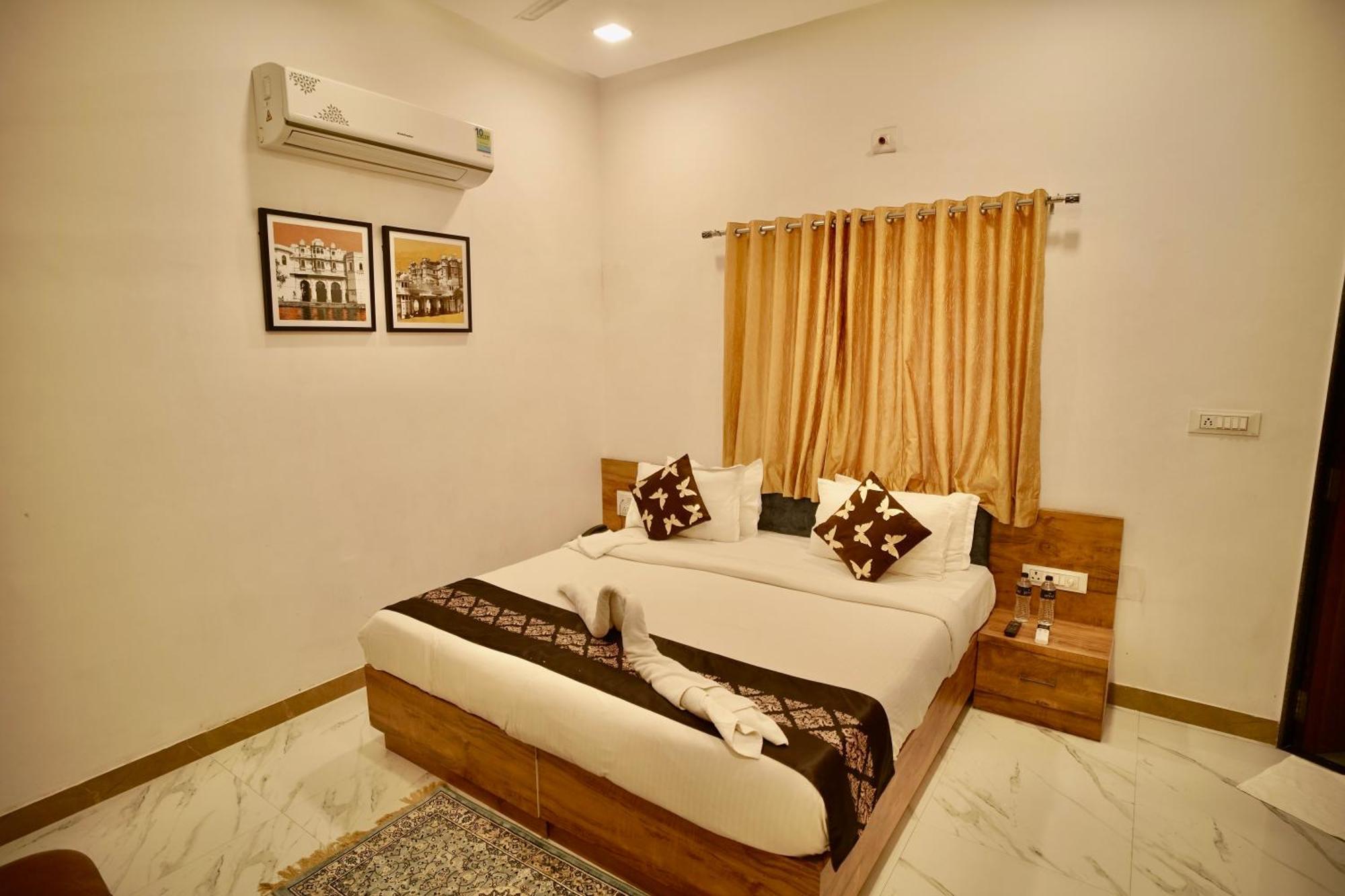Haridas Haveli 3*