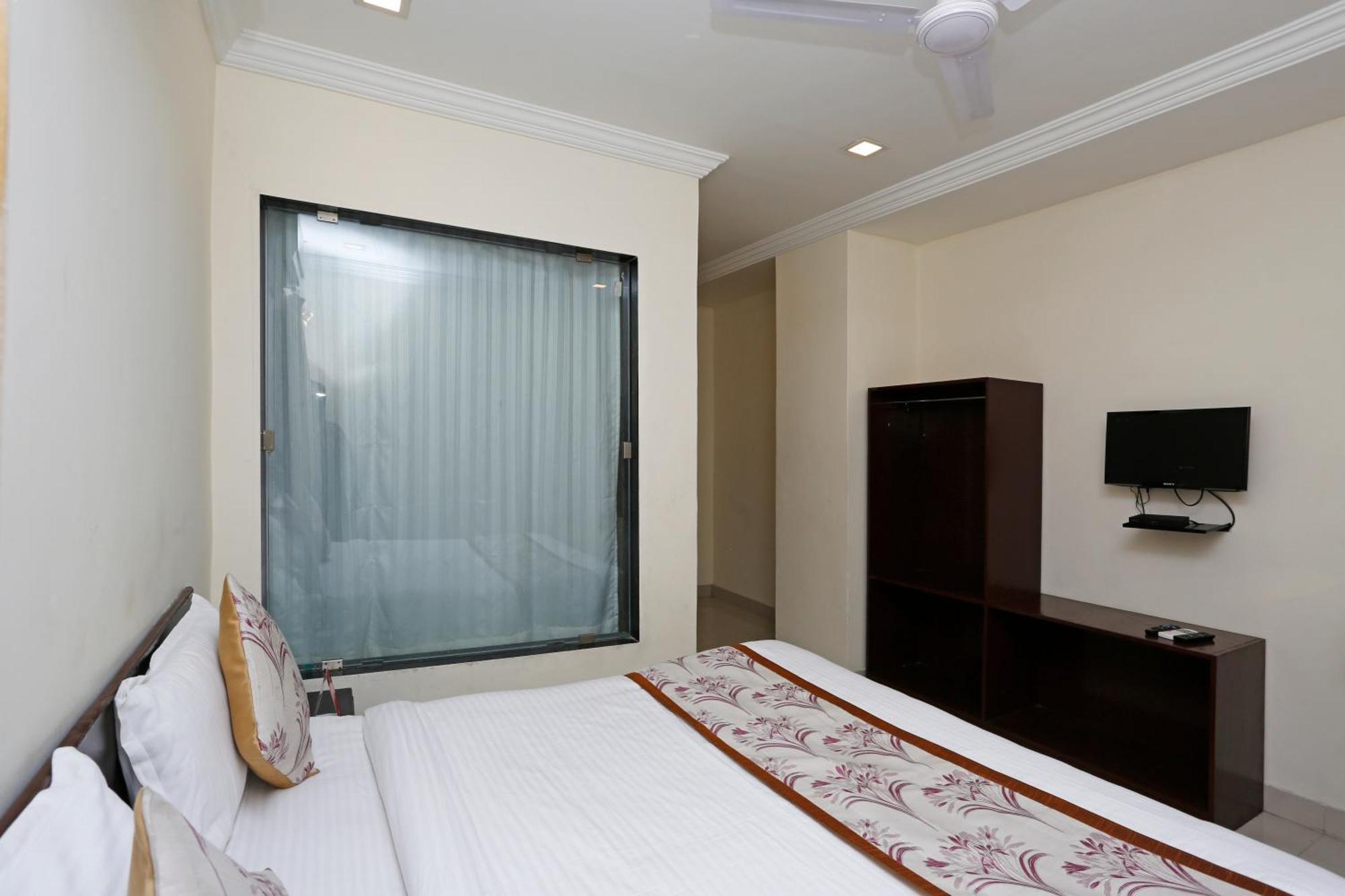 Hotel O Golden Wings 4*