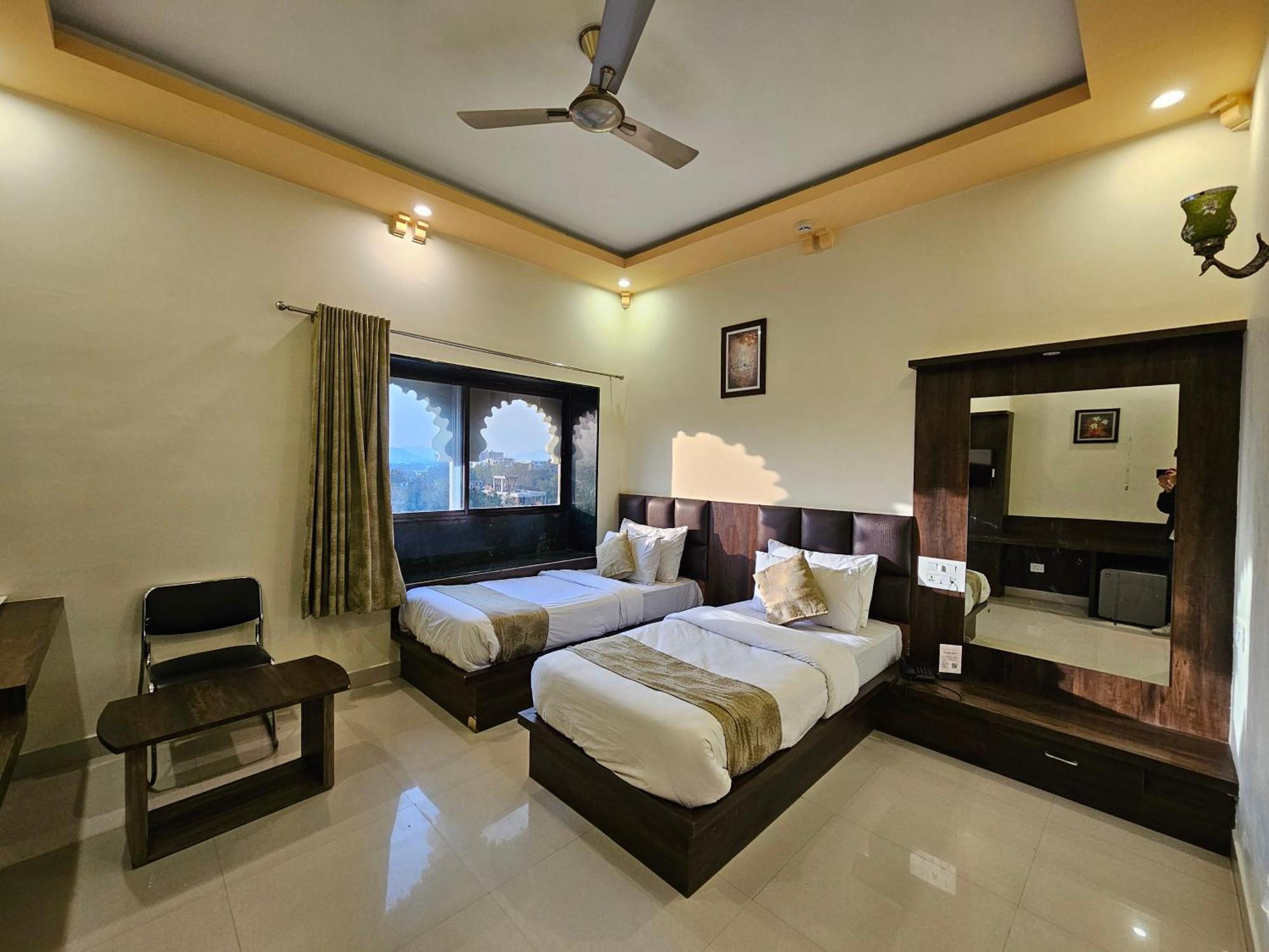 Hotel Riddhi 4*