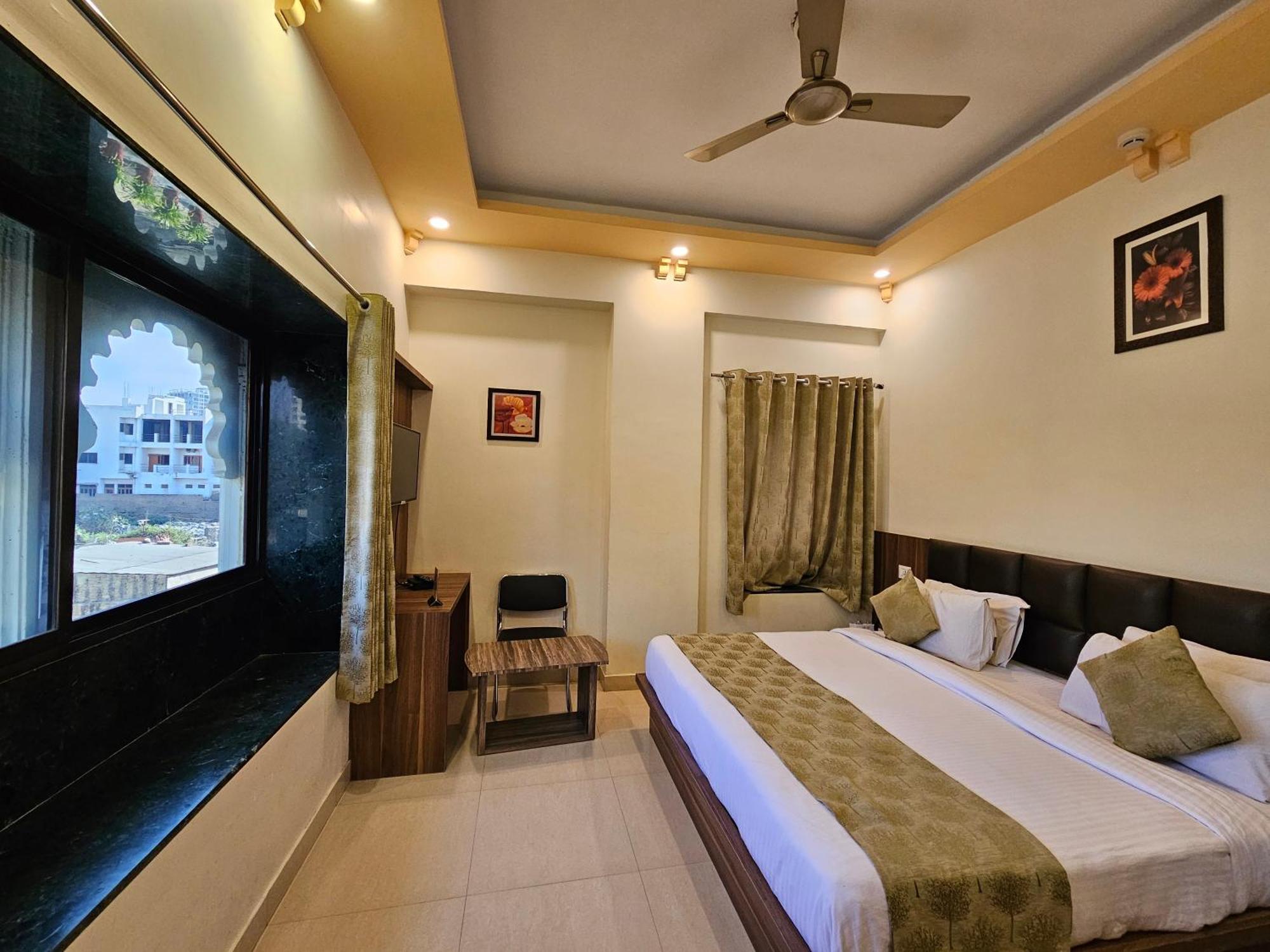 Hotel Riddhi 4*