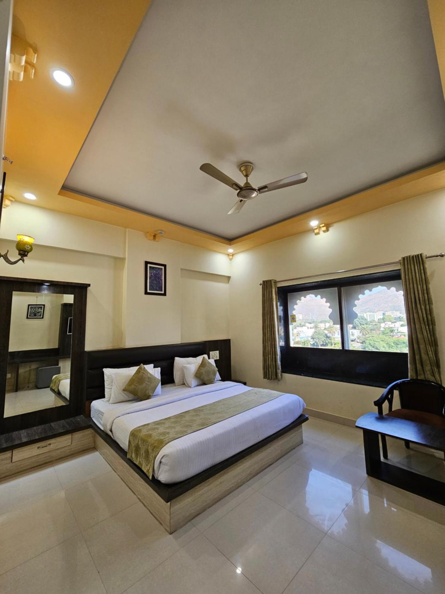 Riddhi Hotel 4*