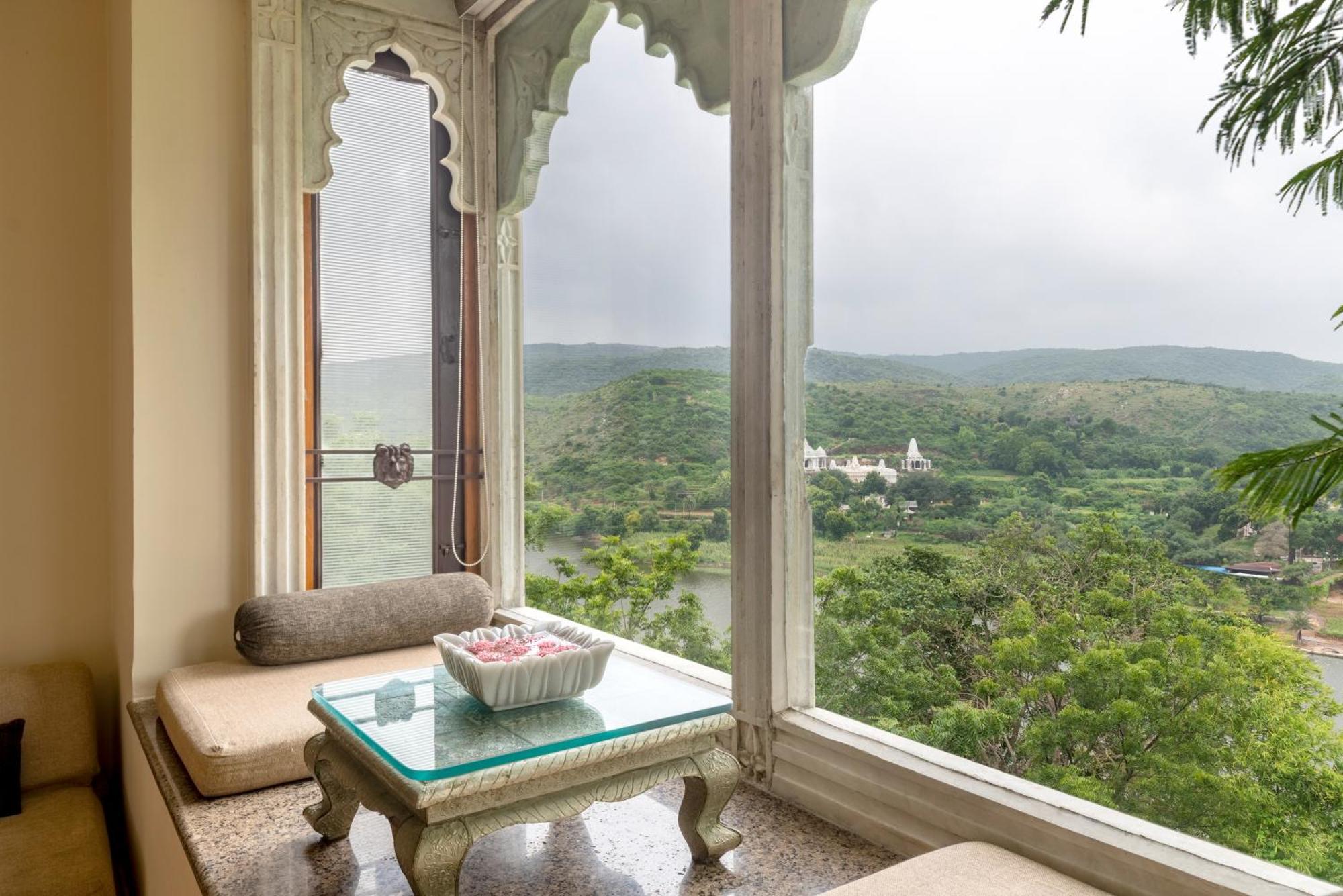 Resort Yaan Retreat-lake View-private Pool 5*