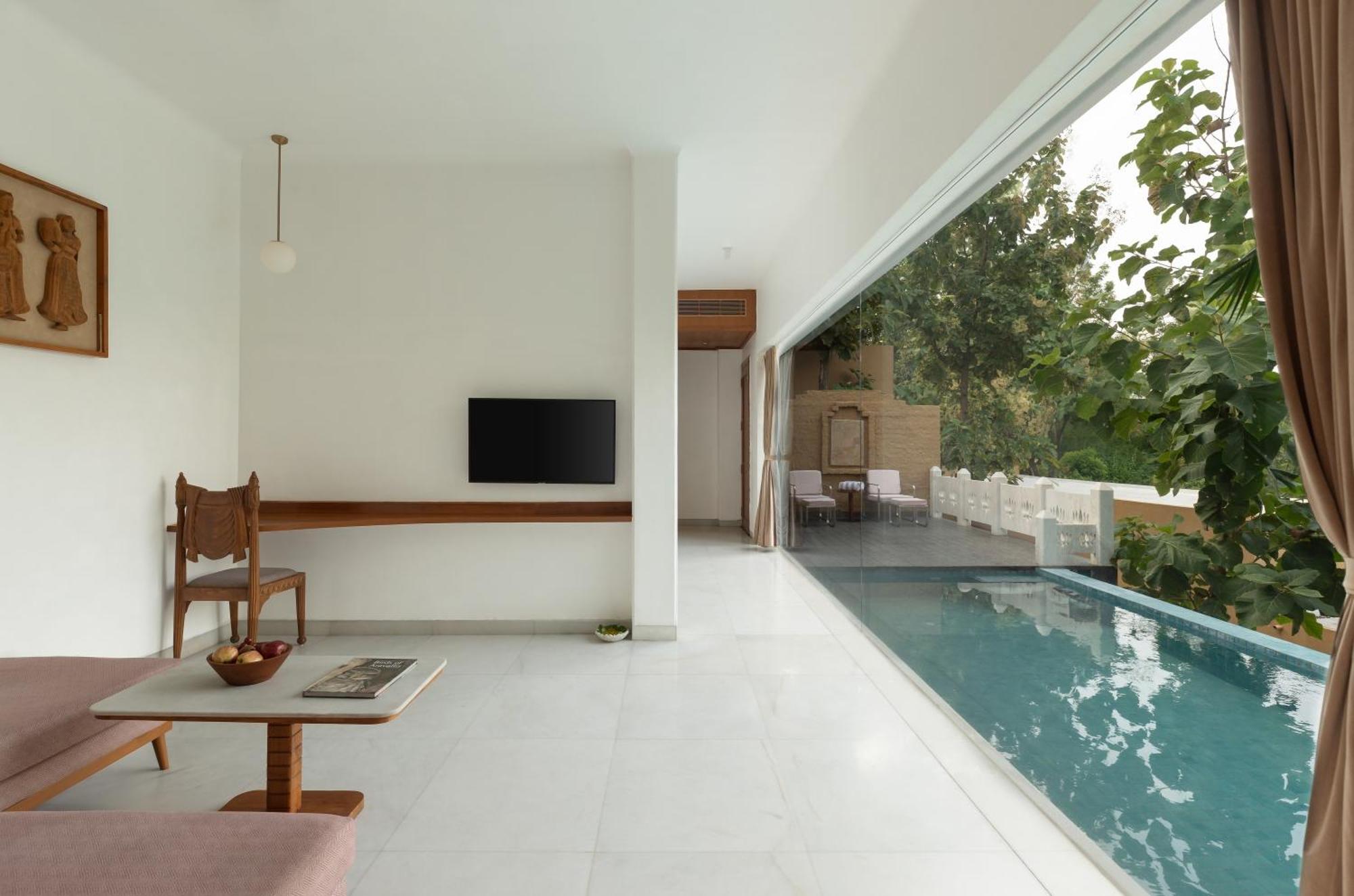 Yaan Retreat-lake View-private Pool 5*