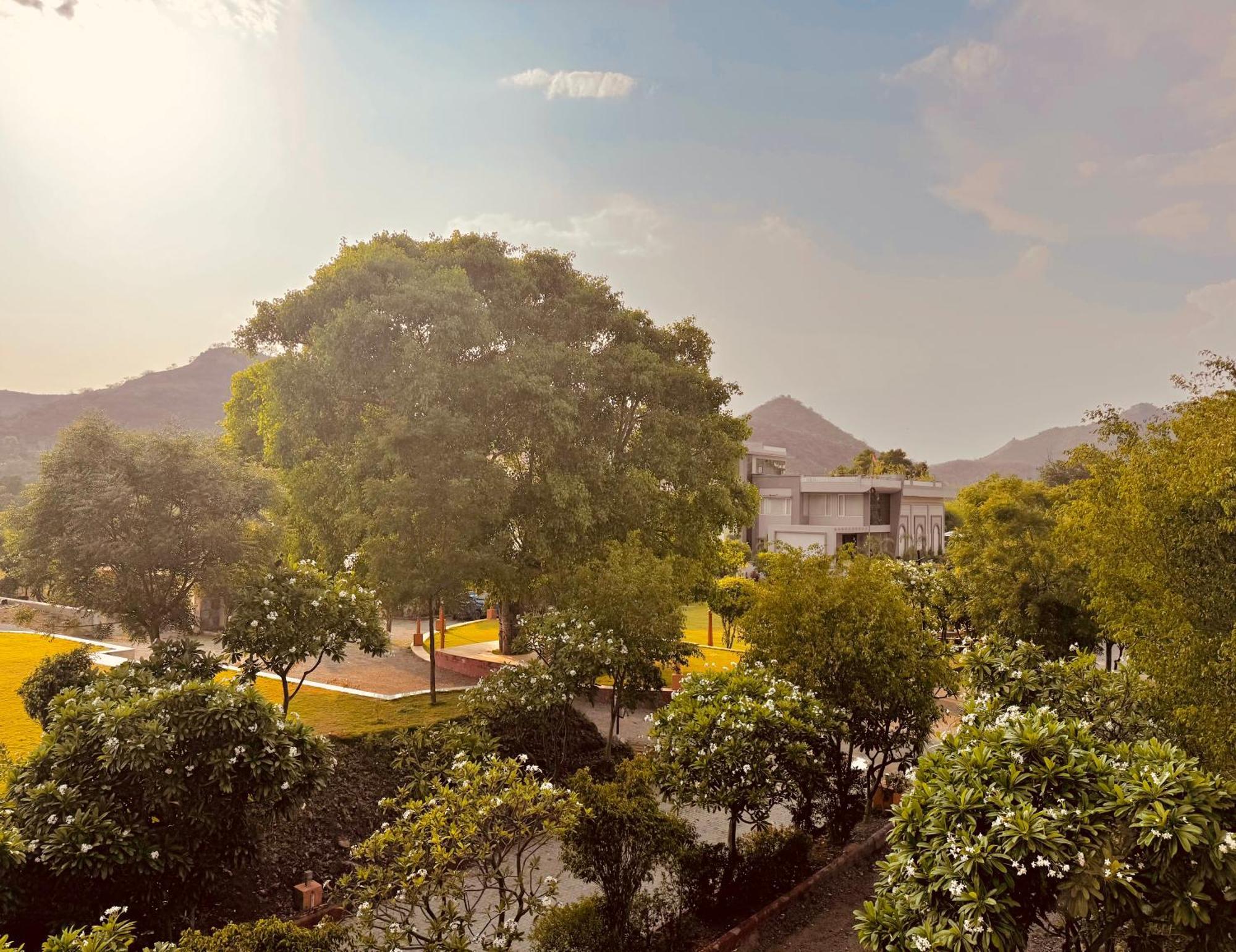 Udaipur Valley Paradise -A Luxury Stay In Mountains 4*