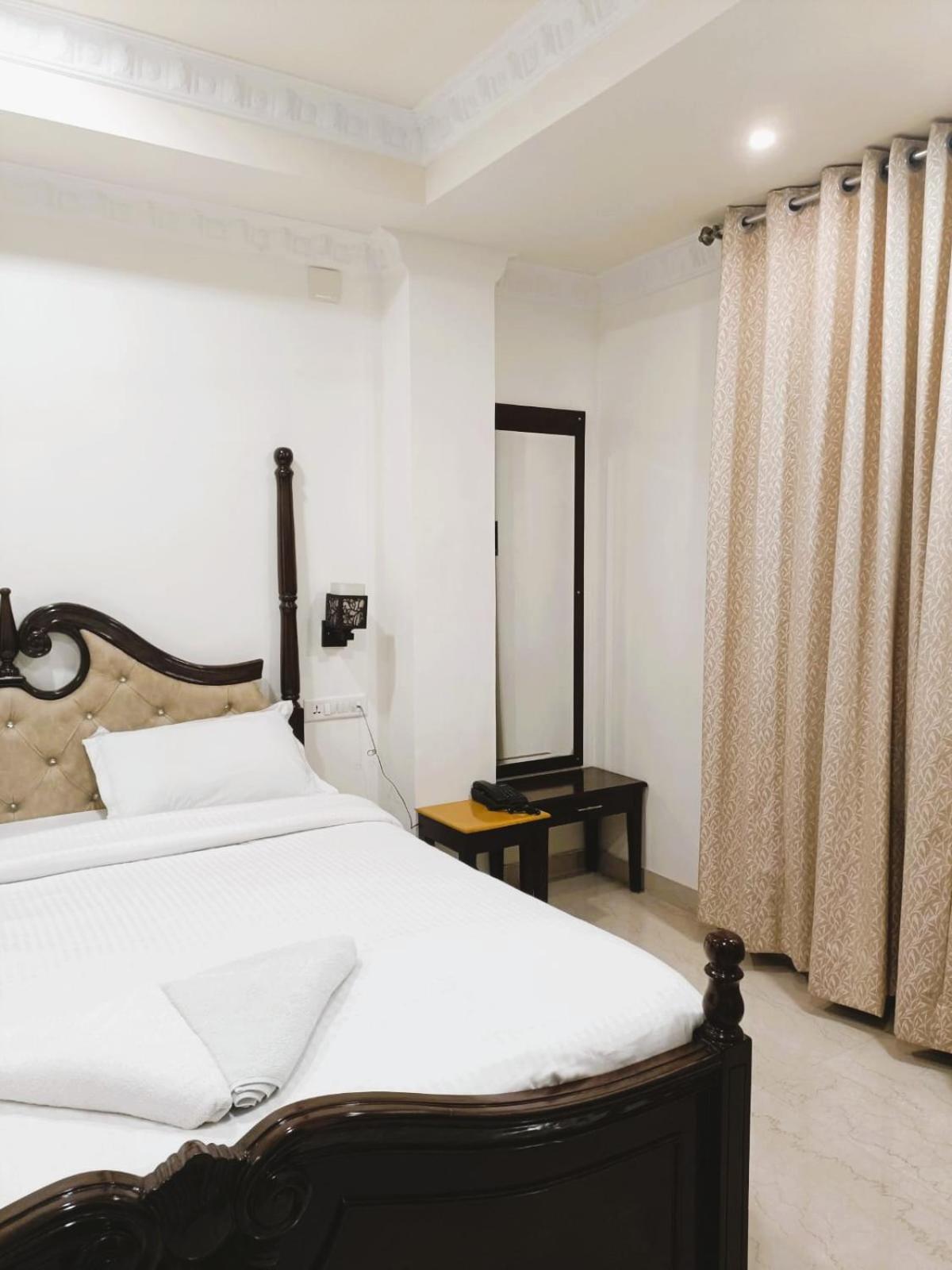 Jheel Mahal 3*