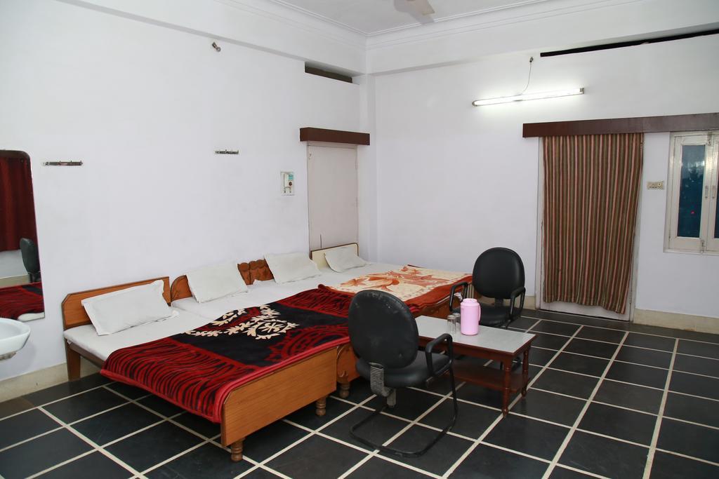 Ramnivas Hotel 2*