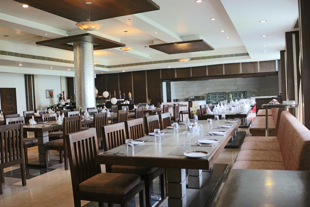 Inder Residency & Hotel 4*