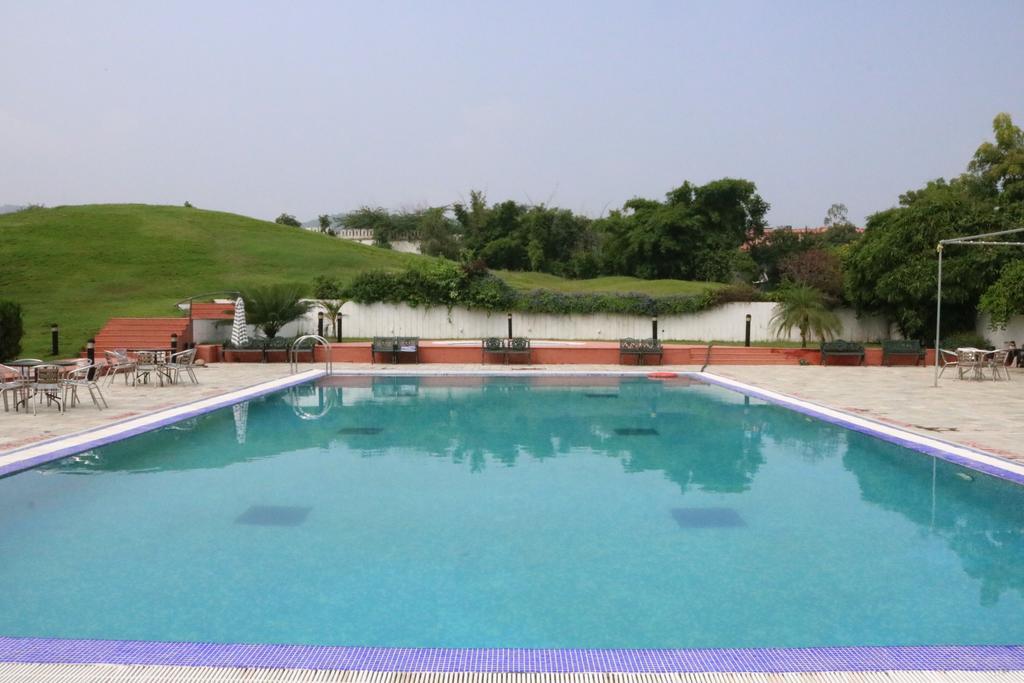 Hotel Inder Residency & 4*