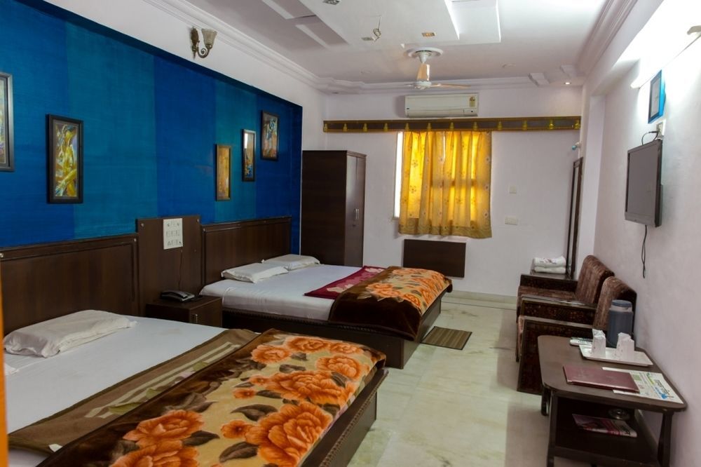 Udai Palace - Centrally Located Budget Family 3*