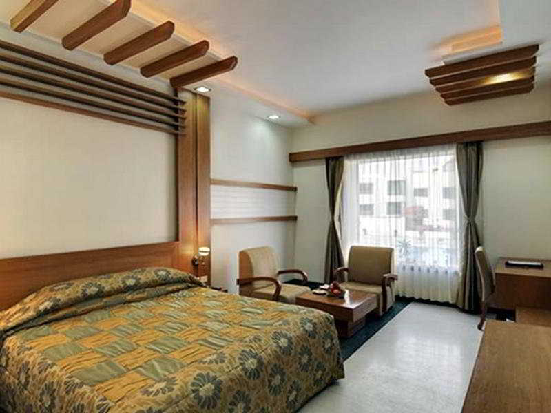 Inder Residency & Hotel 4*