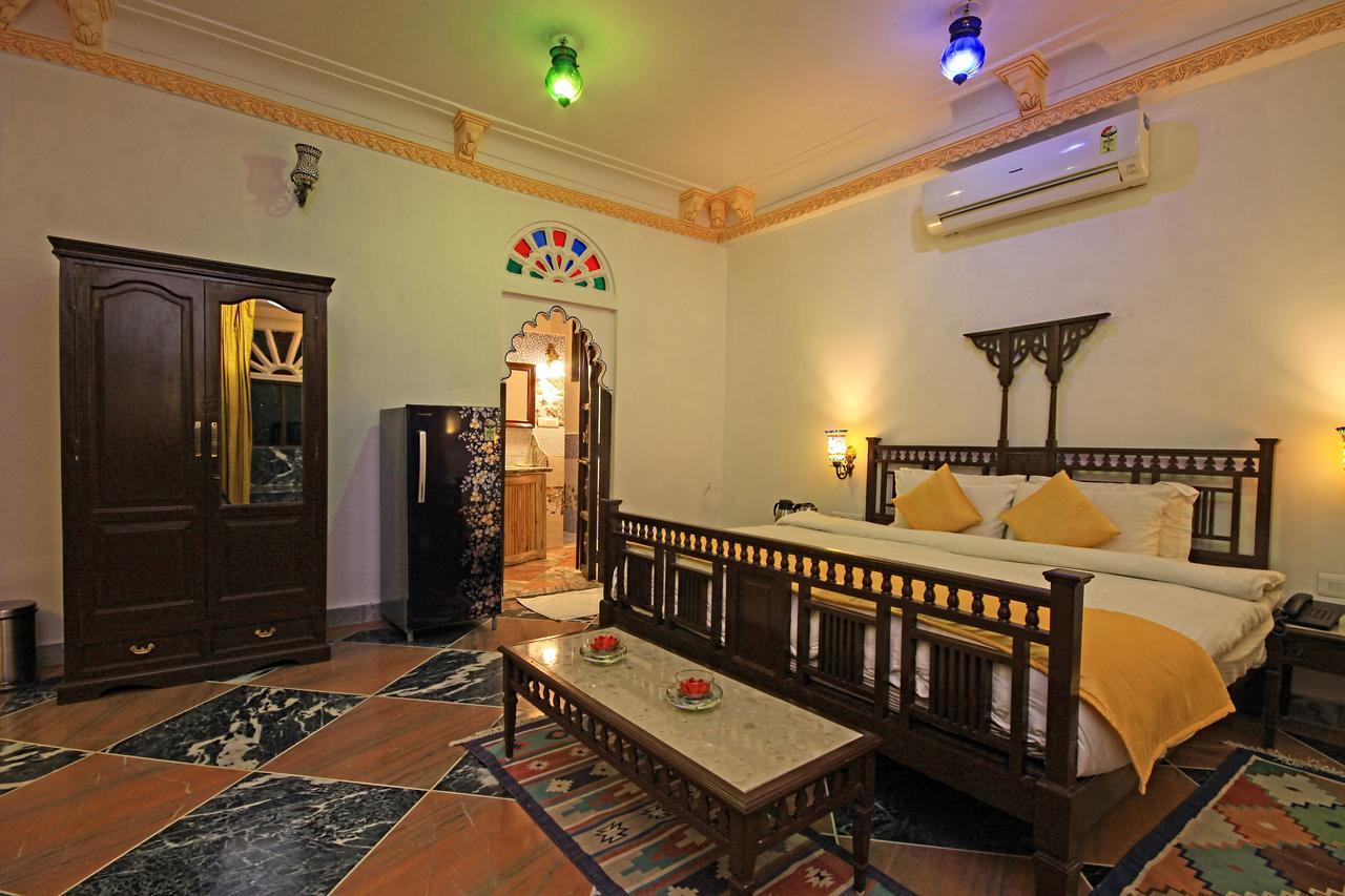 Bonjour Paradise Hotel Udaipur