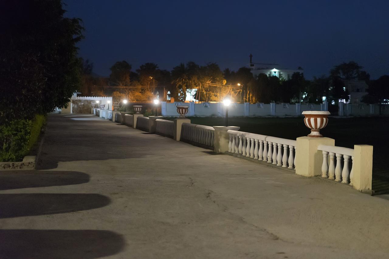 Hotel Bonjour Paradise Udaipur