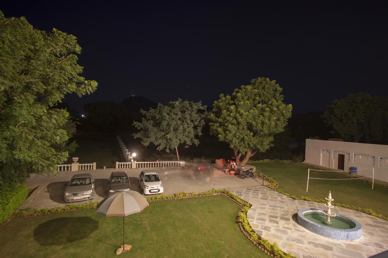 Hotel Bonjour Paradise Udaipur