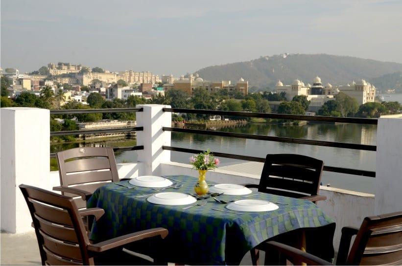 Sargam Sadan Hotel
