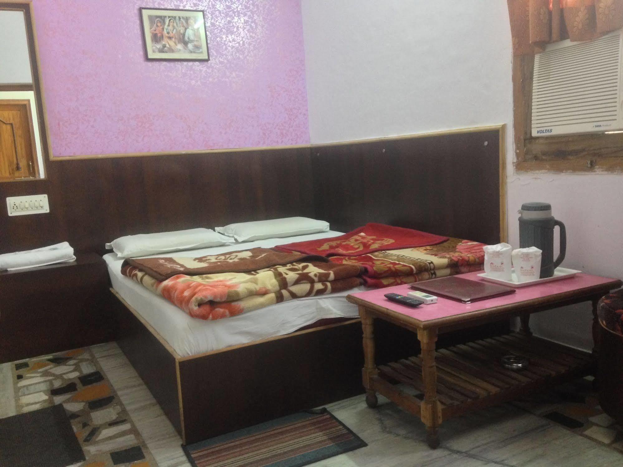 Udai Palace - Centrally Located Budget Family 3* Udaipur