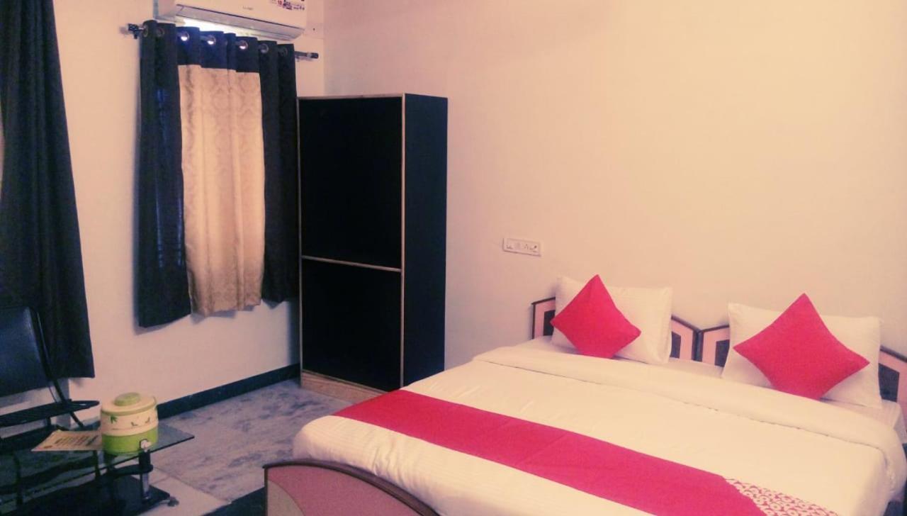 Hotel Rajkamal International