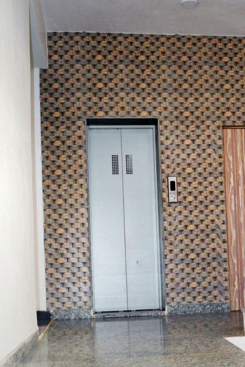 Hotel Arunoday Palace