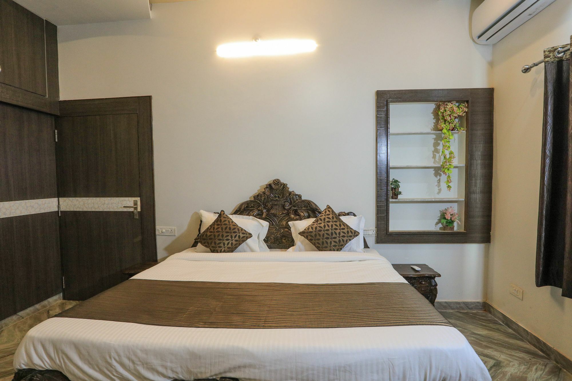 Oyo 10286 Heritage 3bhk Near Hiran Magri Homestay