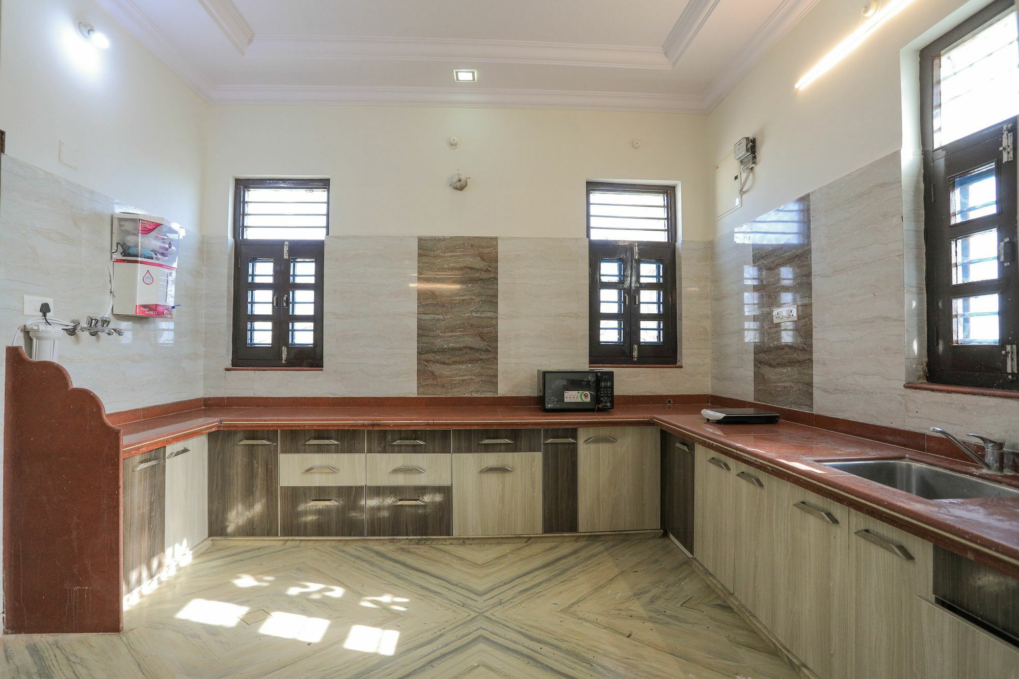 Homestay Oyo 10286 Heritage 3bhk Near Hiran Magri *