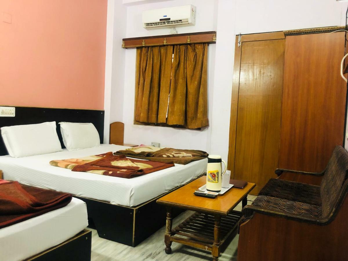 Hotel Udai Palace - Centrally Located Budget Family