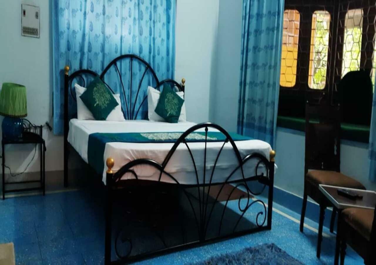 Hotel Ambavgarh Palace