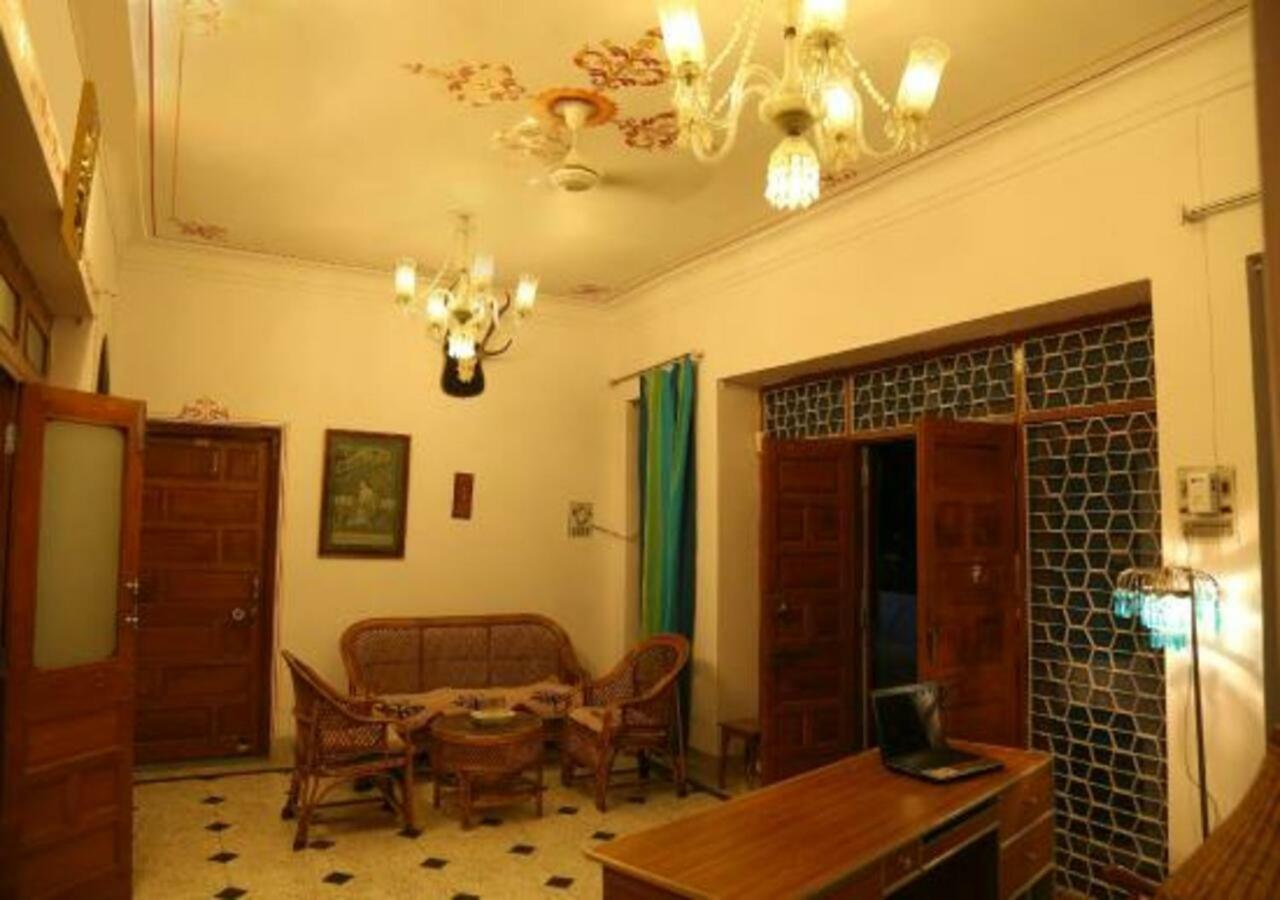 Ambavgarh Palace Hotel 3*