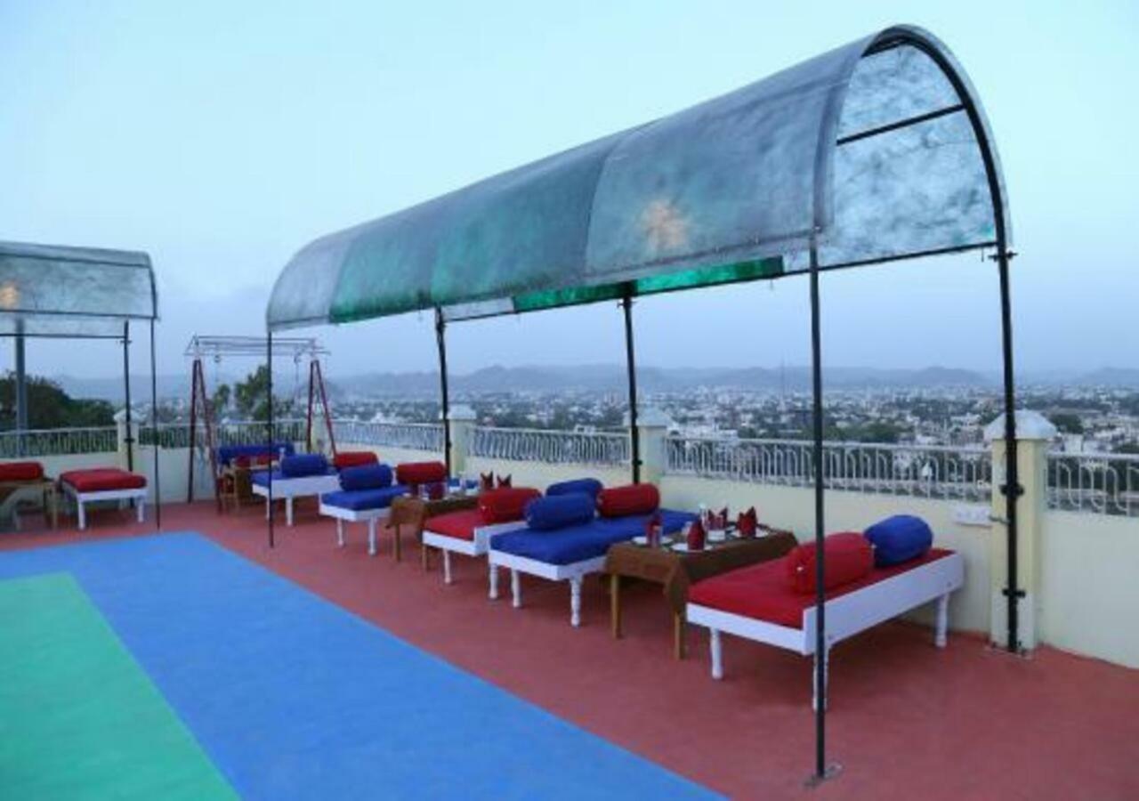 Ambavgarh Palace Hotel 3*
