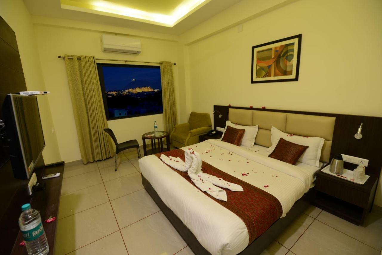 Sanobar Hotel 3*