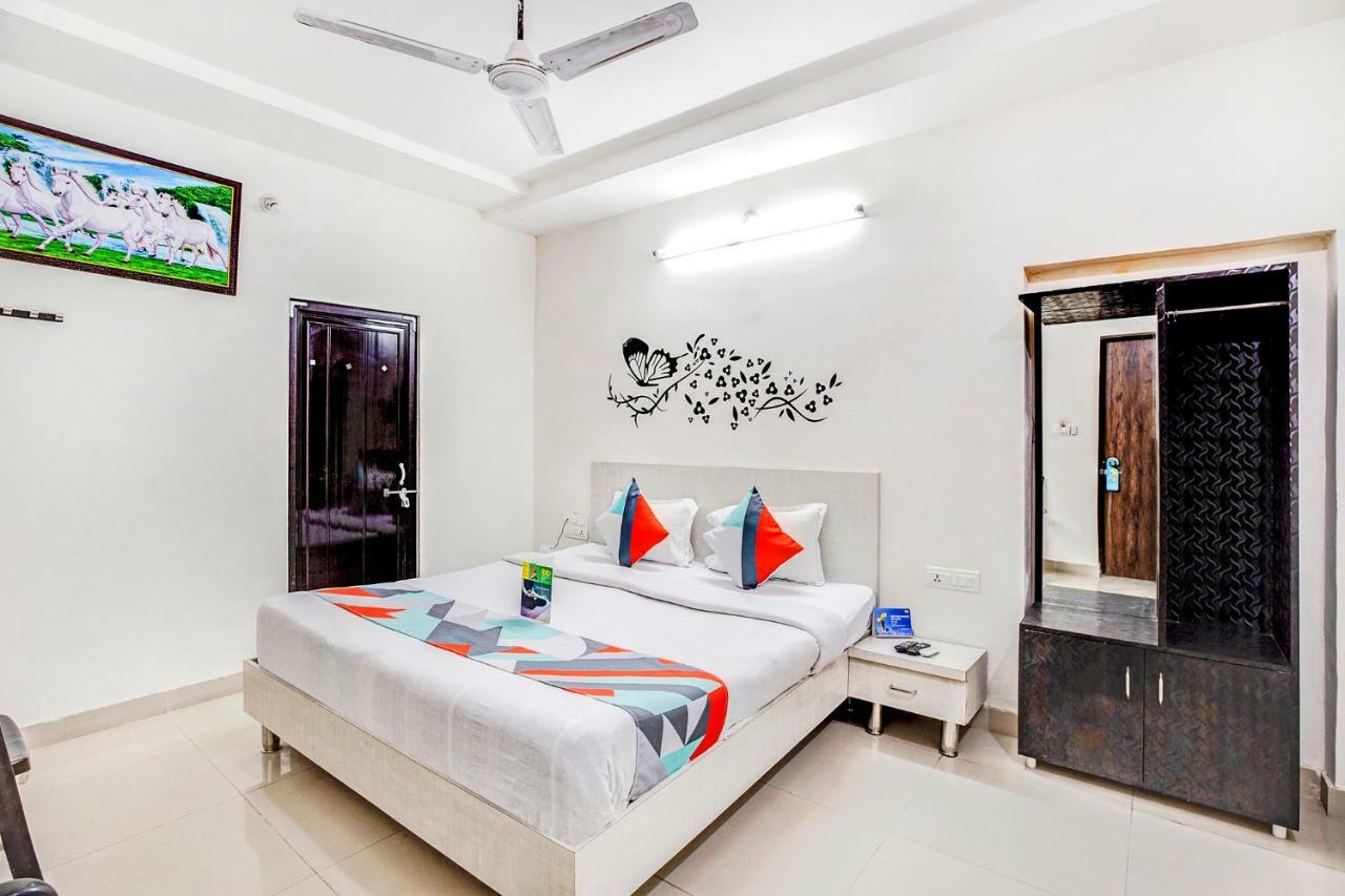 Hotel Fabhotel Himanshi Udaipur